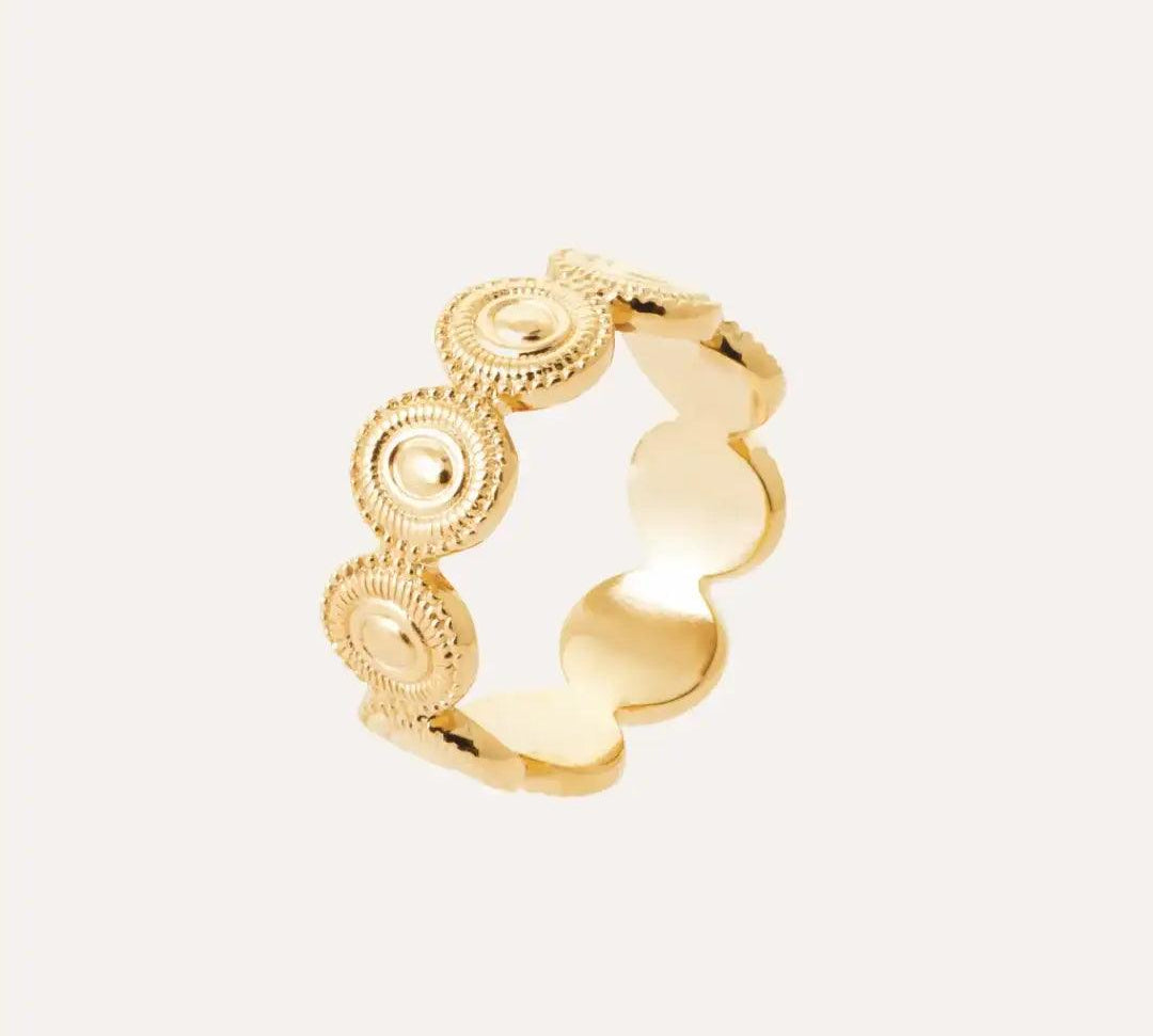 Bague Nell en plaqué or 18 carats, anneau multi-pastilles ciselées