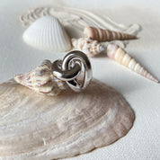 Grosse bague argent rhodié en forme de noeud