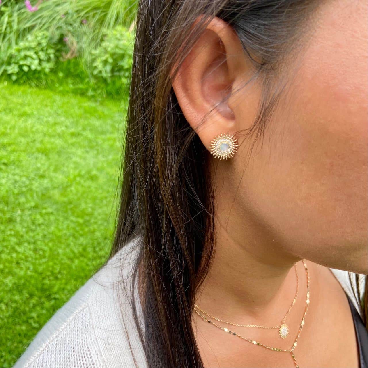 Boucles d'oreilles plaqué or soleil et nacre