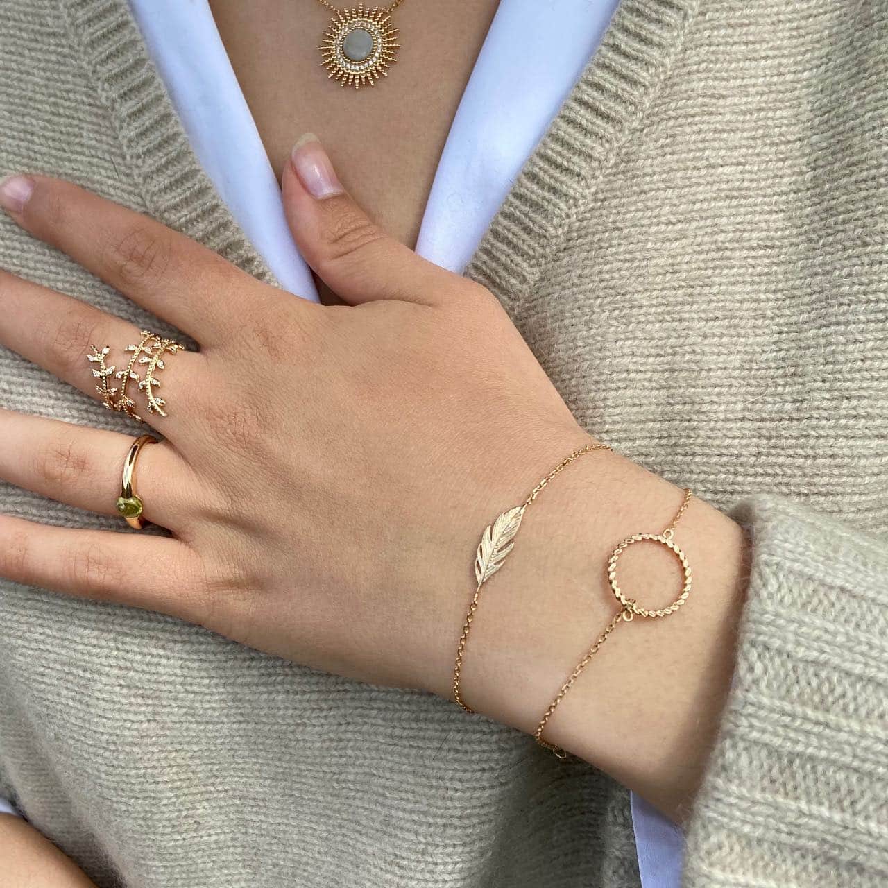 Bracelet plaqué or plume