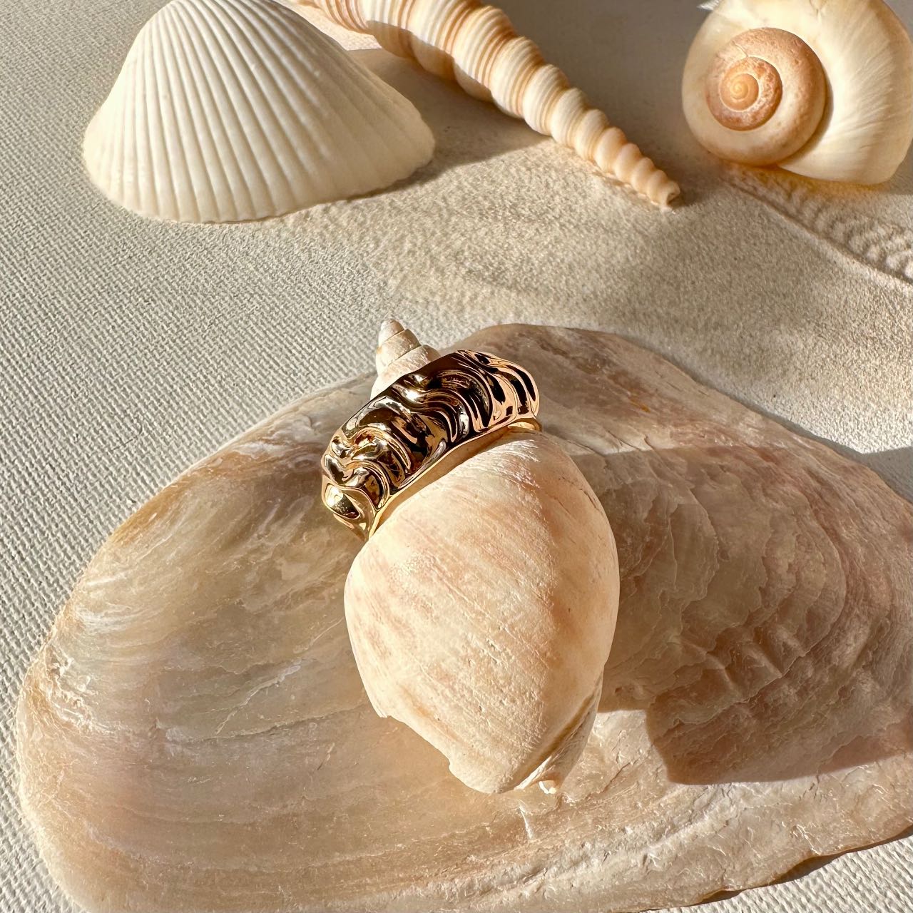 Bague structuré plaqué or