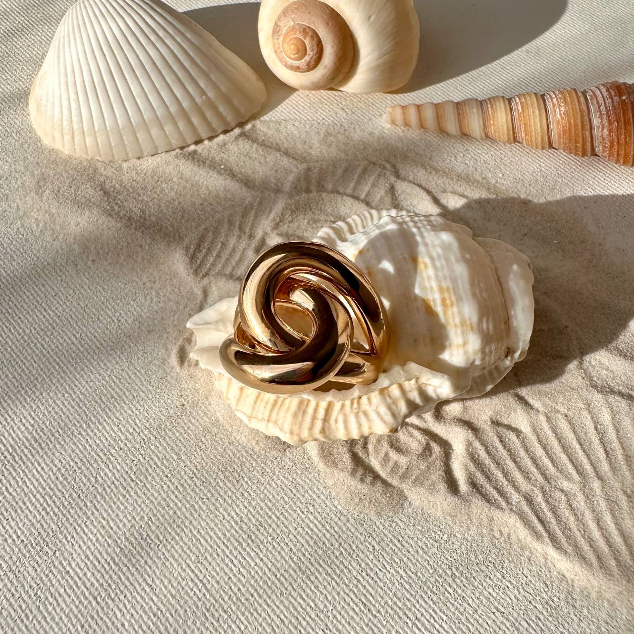 Grosse bague plaqué or