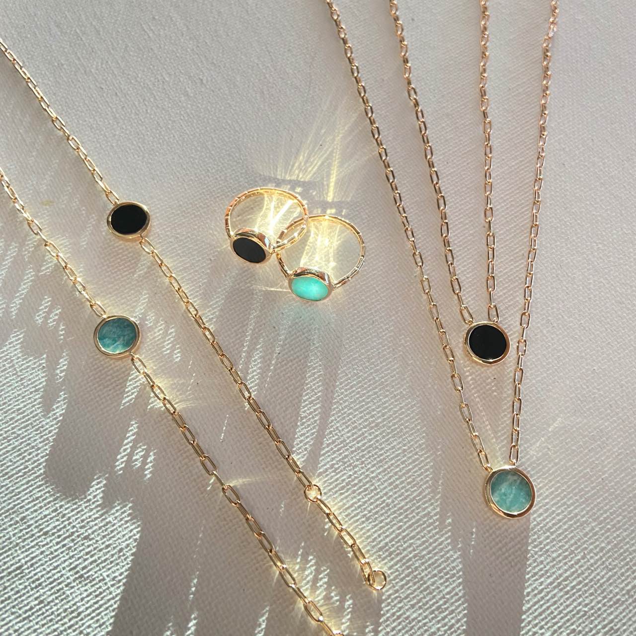 Bague plaqué or agate noire