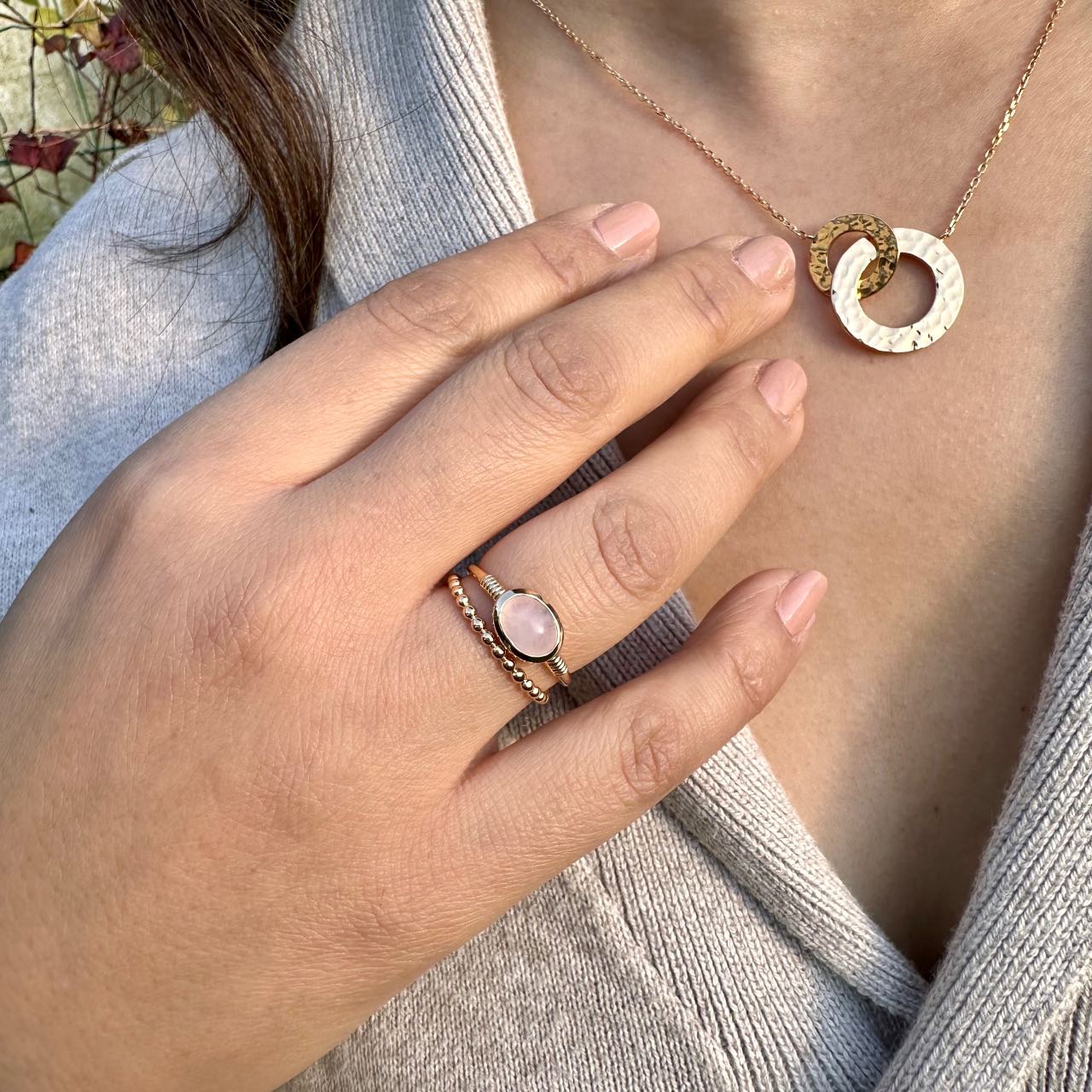 Bague fine perlée plaqué or