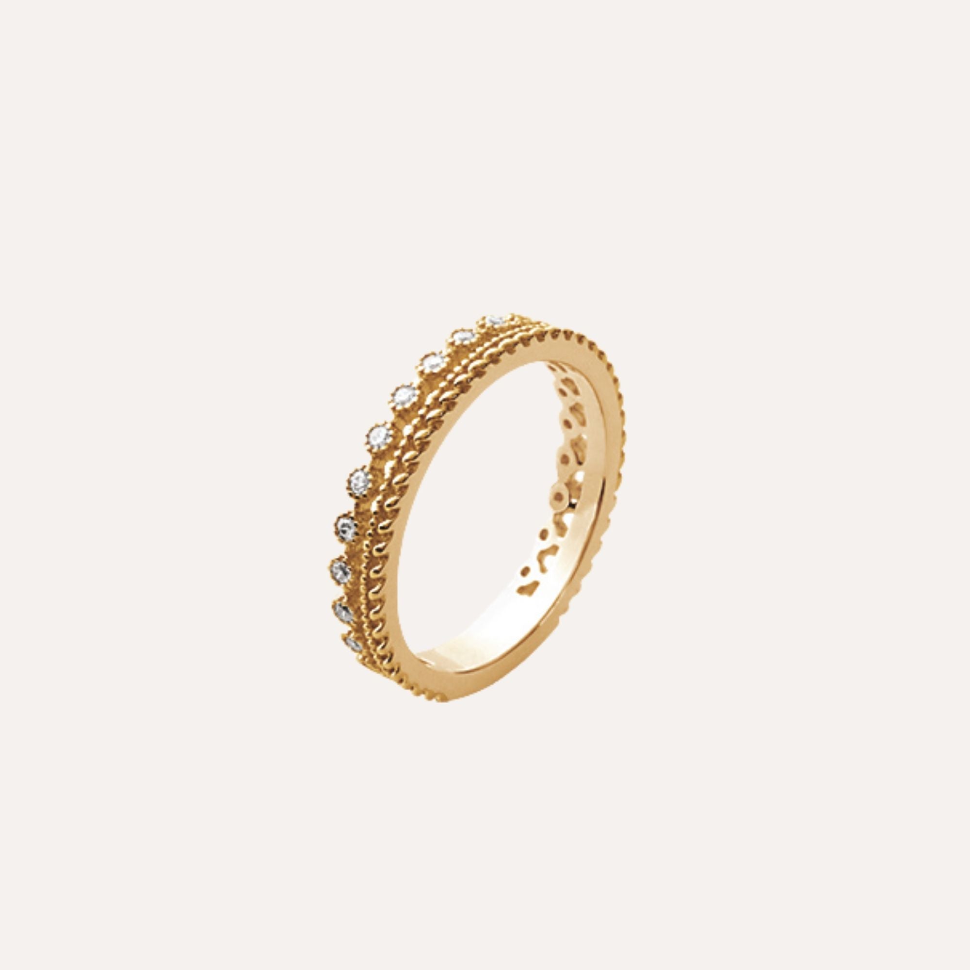 bague chic en or sertie de petites pierres brillantes, bijou élégant pour femme