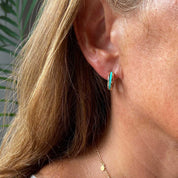 Petites créoles plaqué or émaillé vert