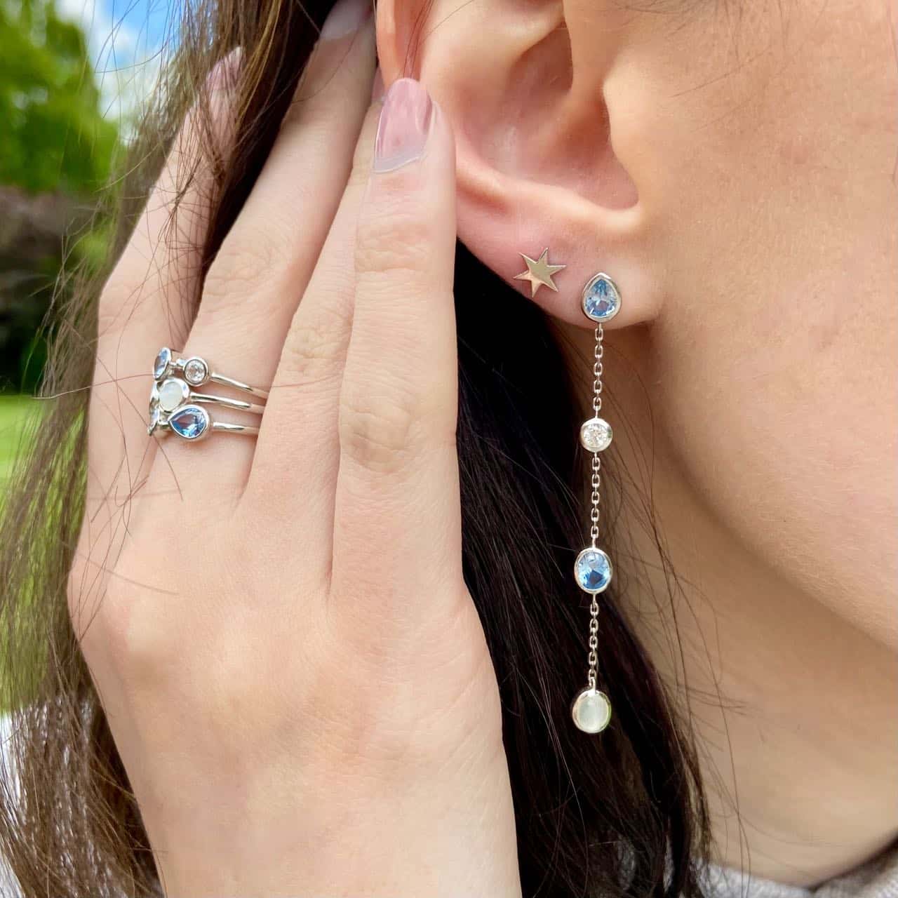 Boucles pendantes bleu nacre