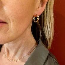 Boucles d'oreilles créoles feuillage plaqué or