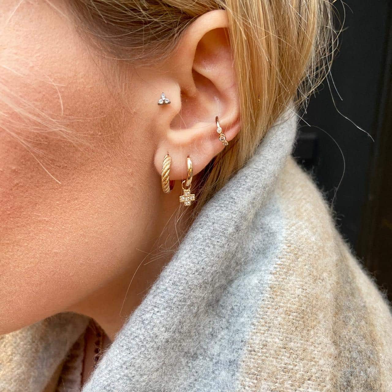 créoles plaqué or petites croix