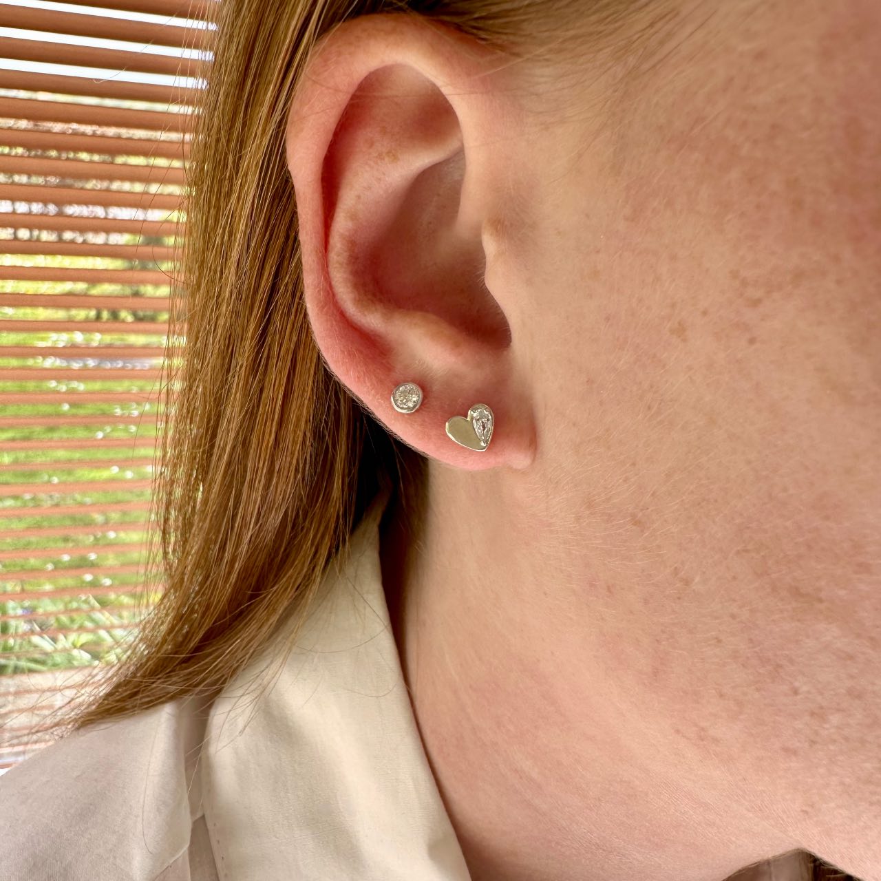 Boucles puces coeur zircon argent