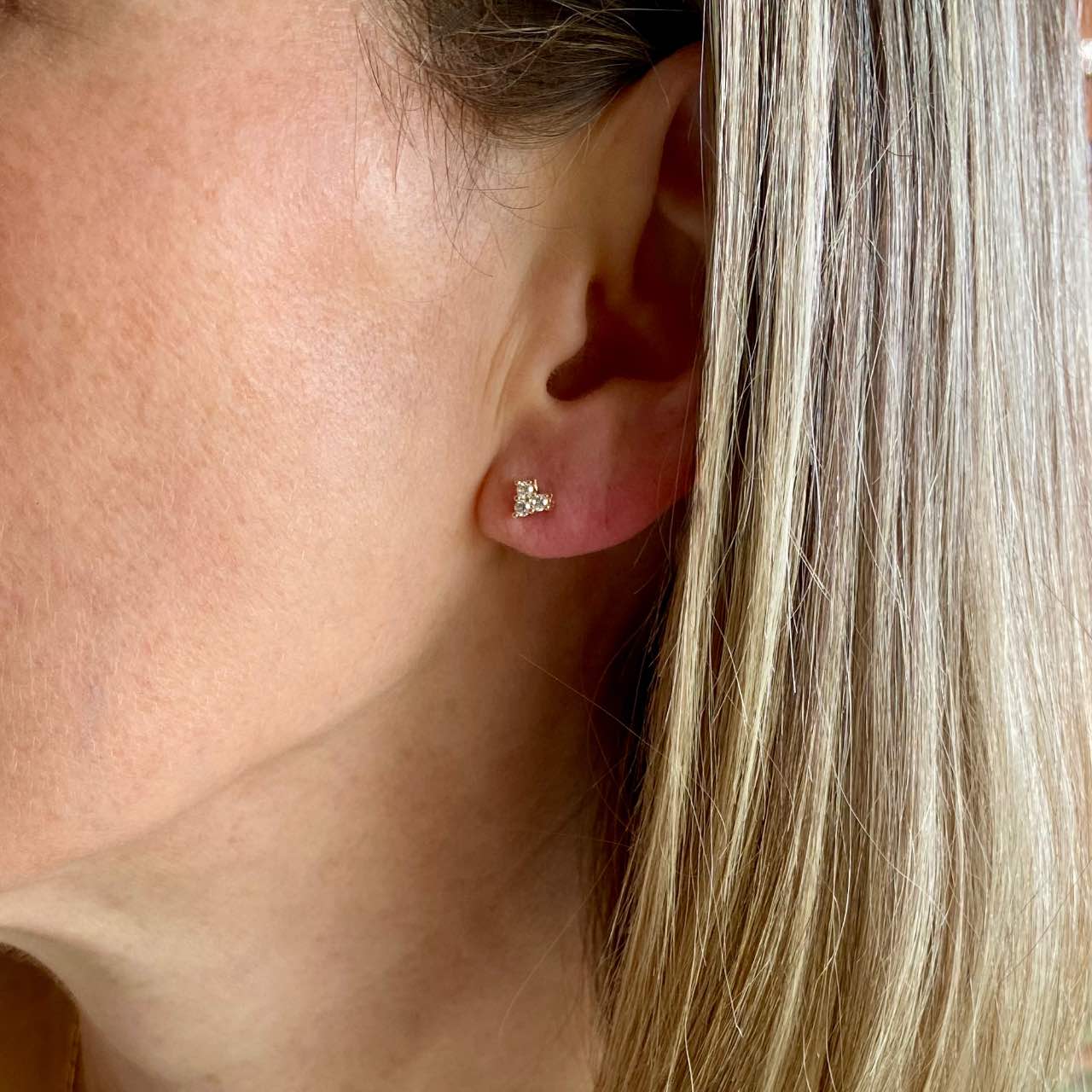 Boucles d'oreilles 3 zircons