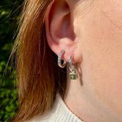 Petites créoles argent zirconium avec cadenas