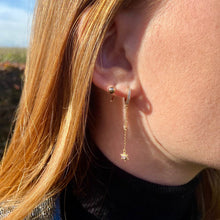 Petits anneaux plaqué or avec pendentif étoile