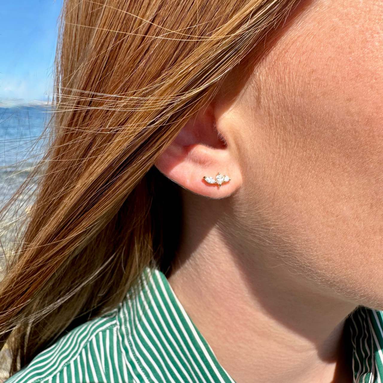 Boucles zirconium dépareillées plaqué or