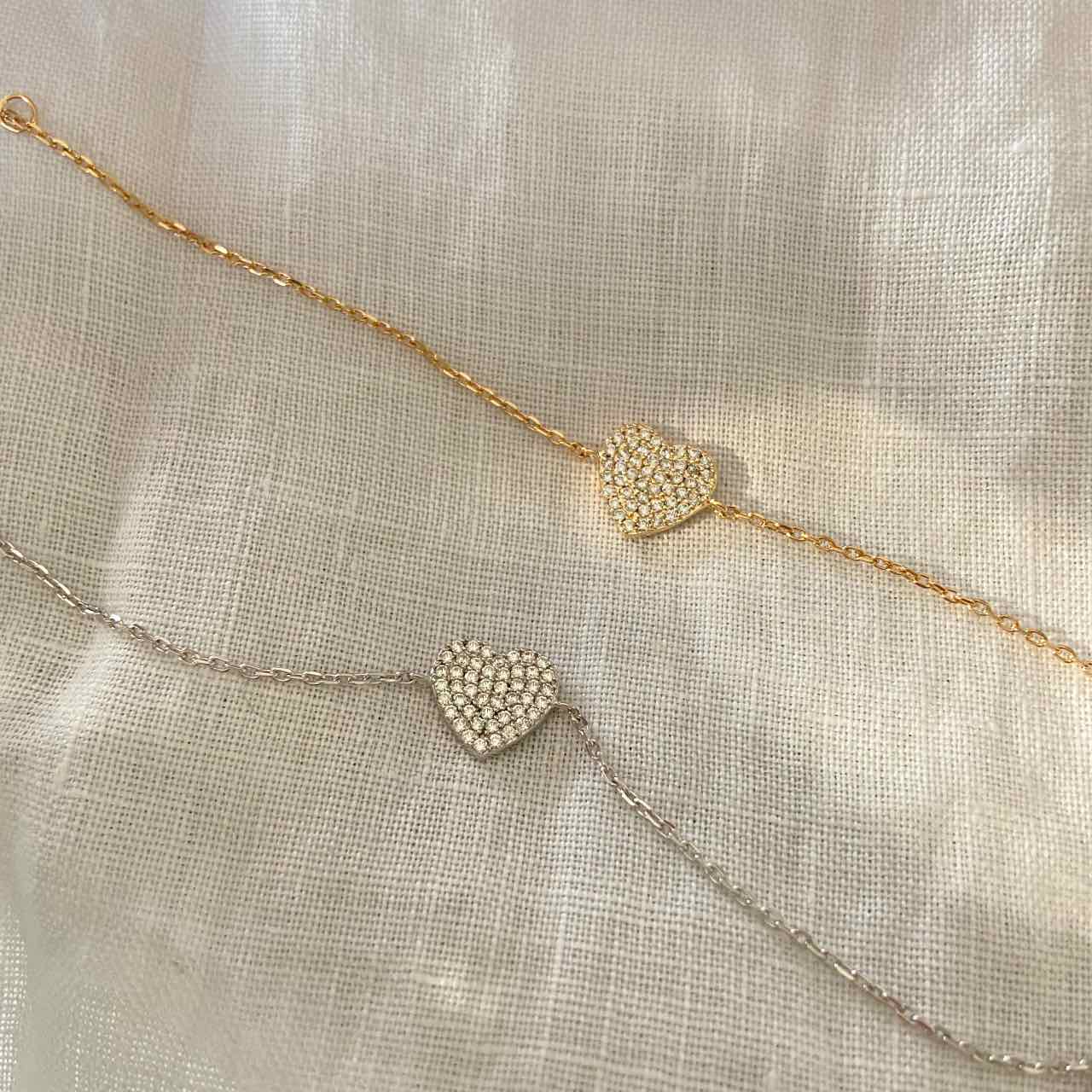 bracelet plaqué or avec coeur serti d'oxydes de zirconium