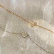 bracelet plaqué or avec coeur serti d'oxydes de zirconium