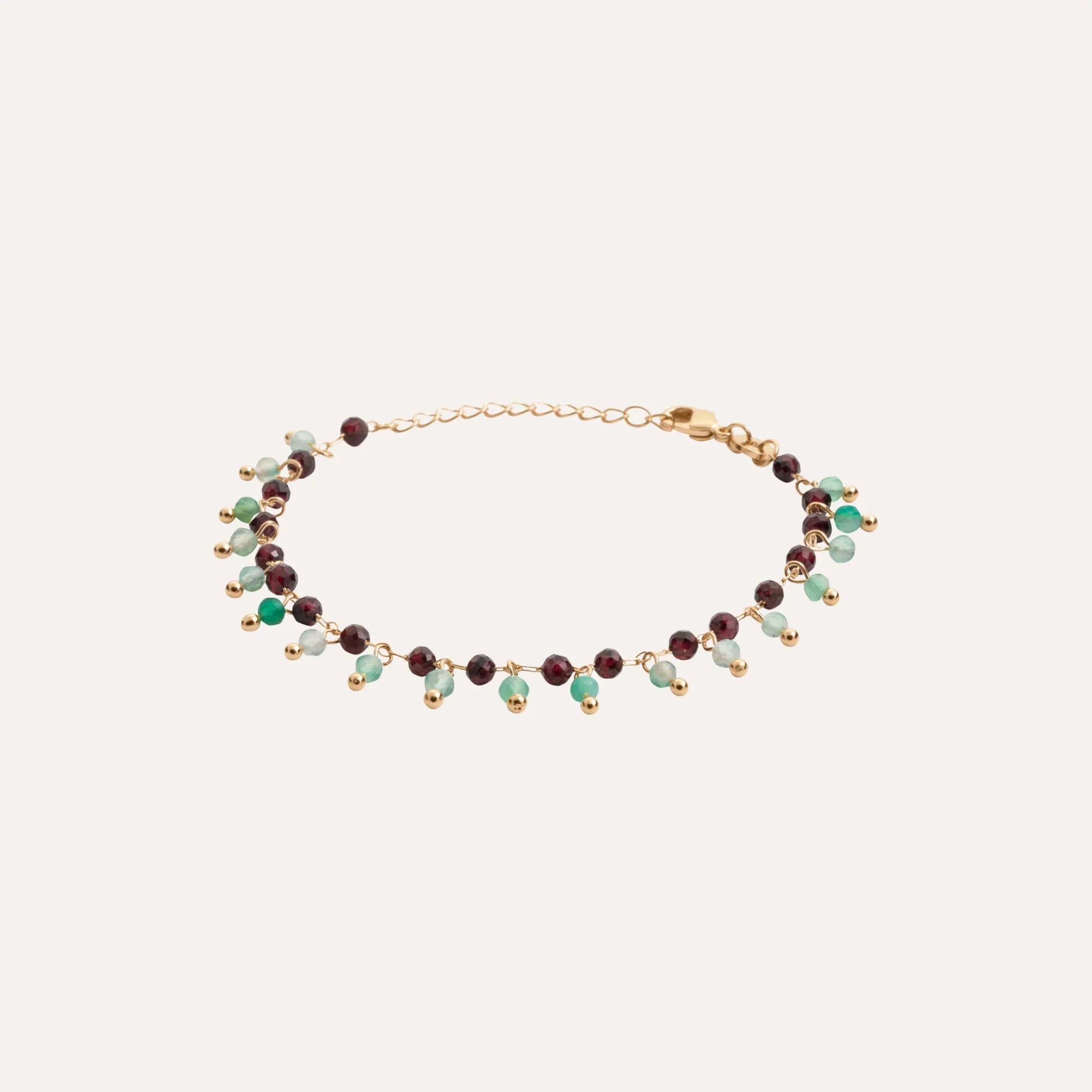 Bracelet plaqué or à perles enfilées vert d’eau et bordeaux, chaîne délicate