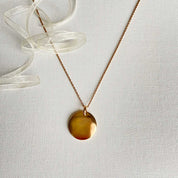 Collier pendentif médaille bombée plaqué or