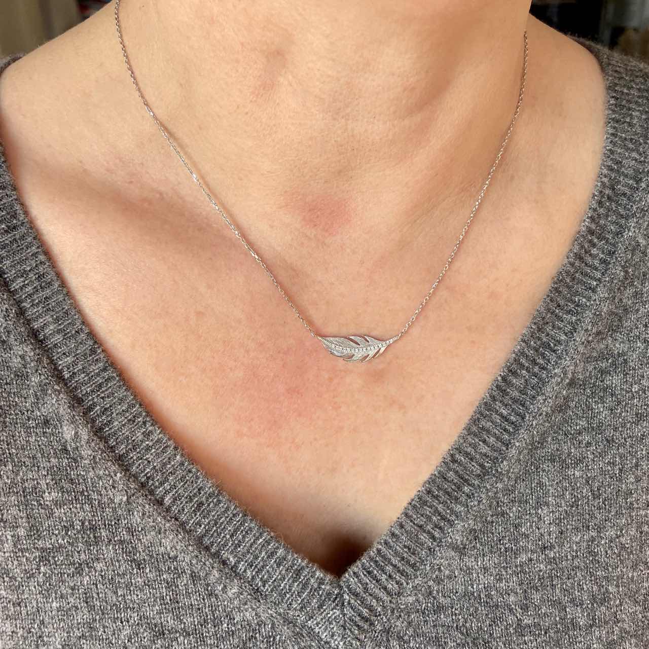 collier plume argent zircon