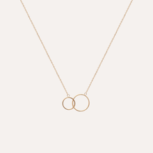 Collier anneaux entrelacés