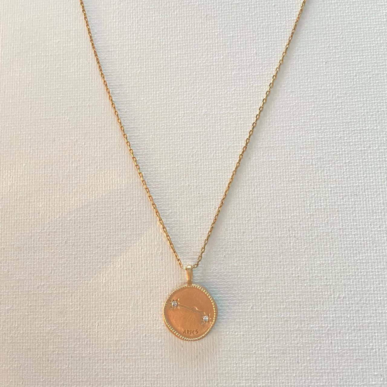 Collier plaqué or pendentif signe du bélier