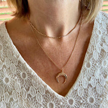 Collier pendentif croissant de lune plaqué or