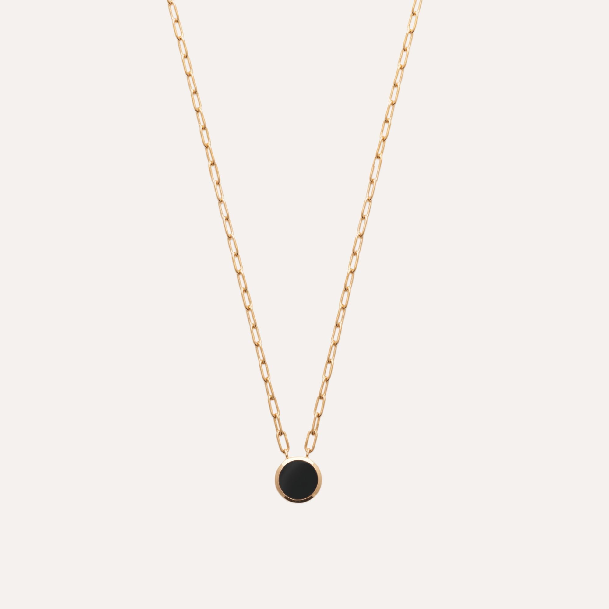 Collier doré élégant avec pendentif rond noir, bijou chic minimaliste femme