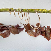 créoles fines plaqué or en différentes tailles