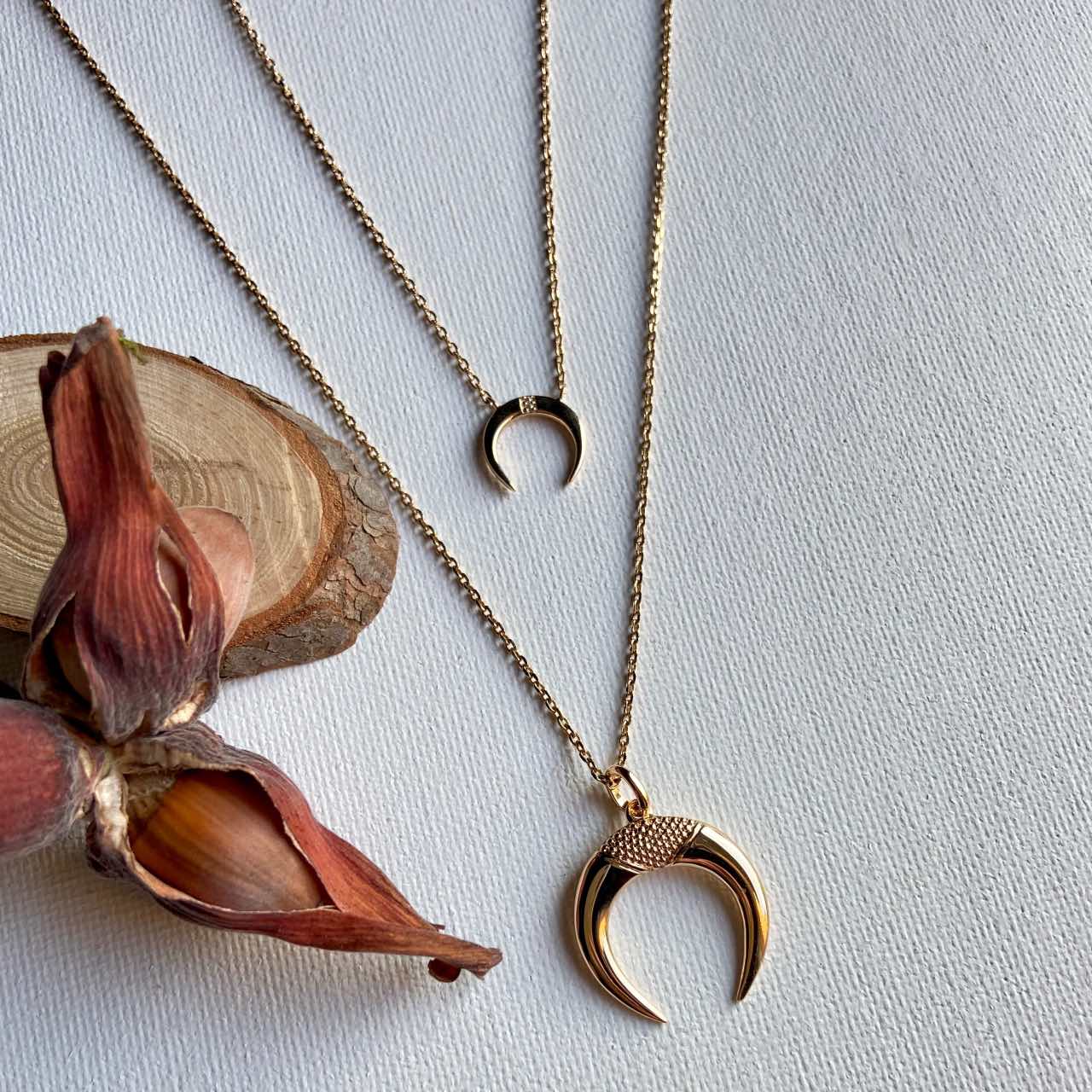 Colliers pendentifs croissant de lune plaqué or