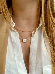 Collier plaqué or 18 k nacre