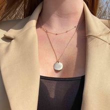 Collier pendentif médaille bombée plaqué or