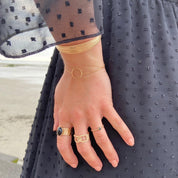 Bague en plaqué or perlé noire