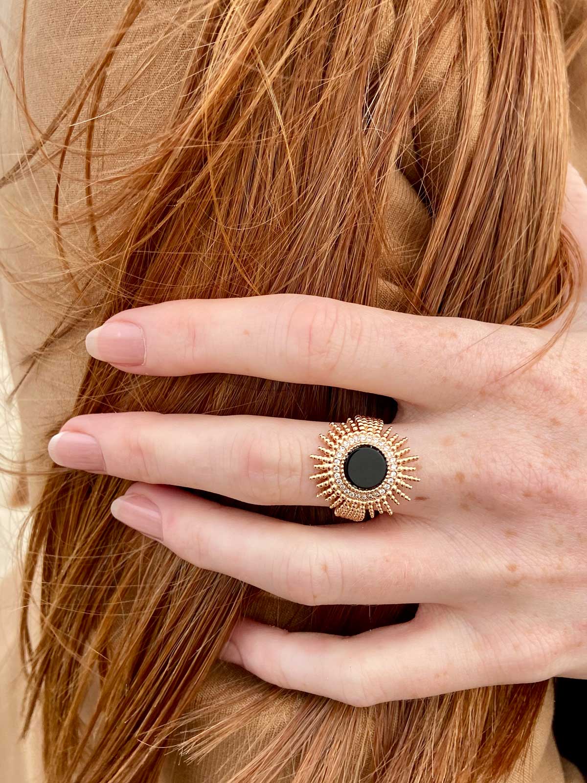 bague plaqué or pierre agate noire