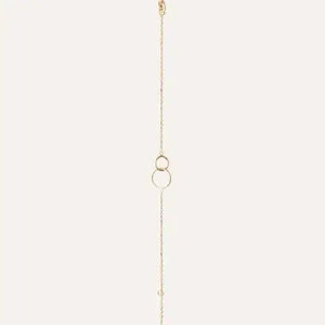 Bracelet Delphine avec deux cercles entrelacés en plaqué or de les bijoux chics