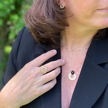 collier plaqué or agate noire