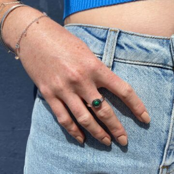 Bague avec pierre fine malachite en argent