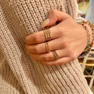 Bague plaqué or 3 oxydes