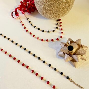 Collier plaqué or cristal noir et rouge