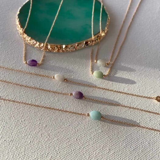 Bracelet et colliers pierre naturelle