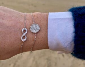 Bracelet en argent Infini symbole de l'amour éternel