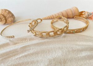 Composition de 3 Bracelets jonc en plaqué or